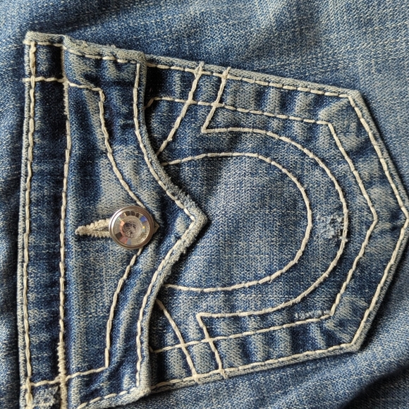 True religion light wash rhinestone straight jeans size 25 - Picture 2 of 13